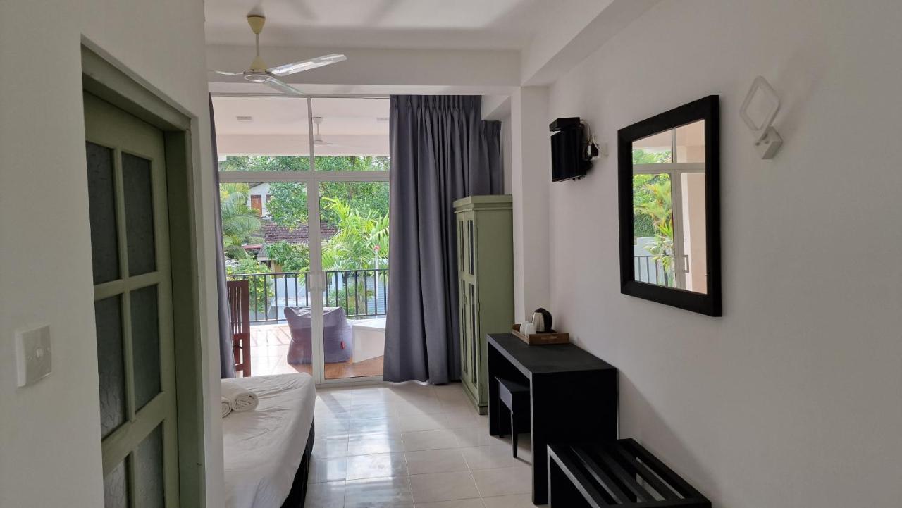 Hotel Chill Hill Hikkaduwa Exterior foto