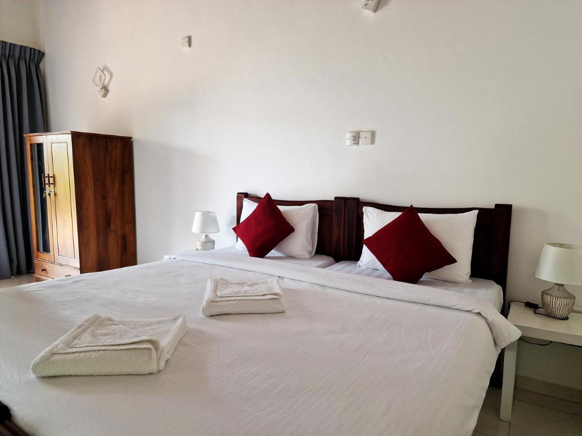 Hotel Chill Hill Hikkaduwa Exterior foto