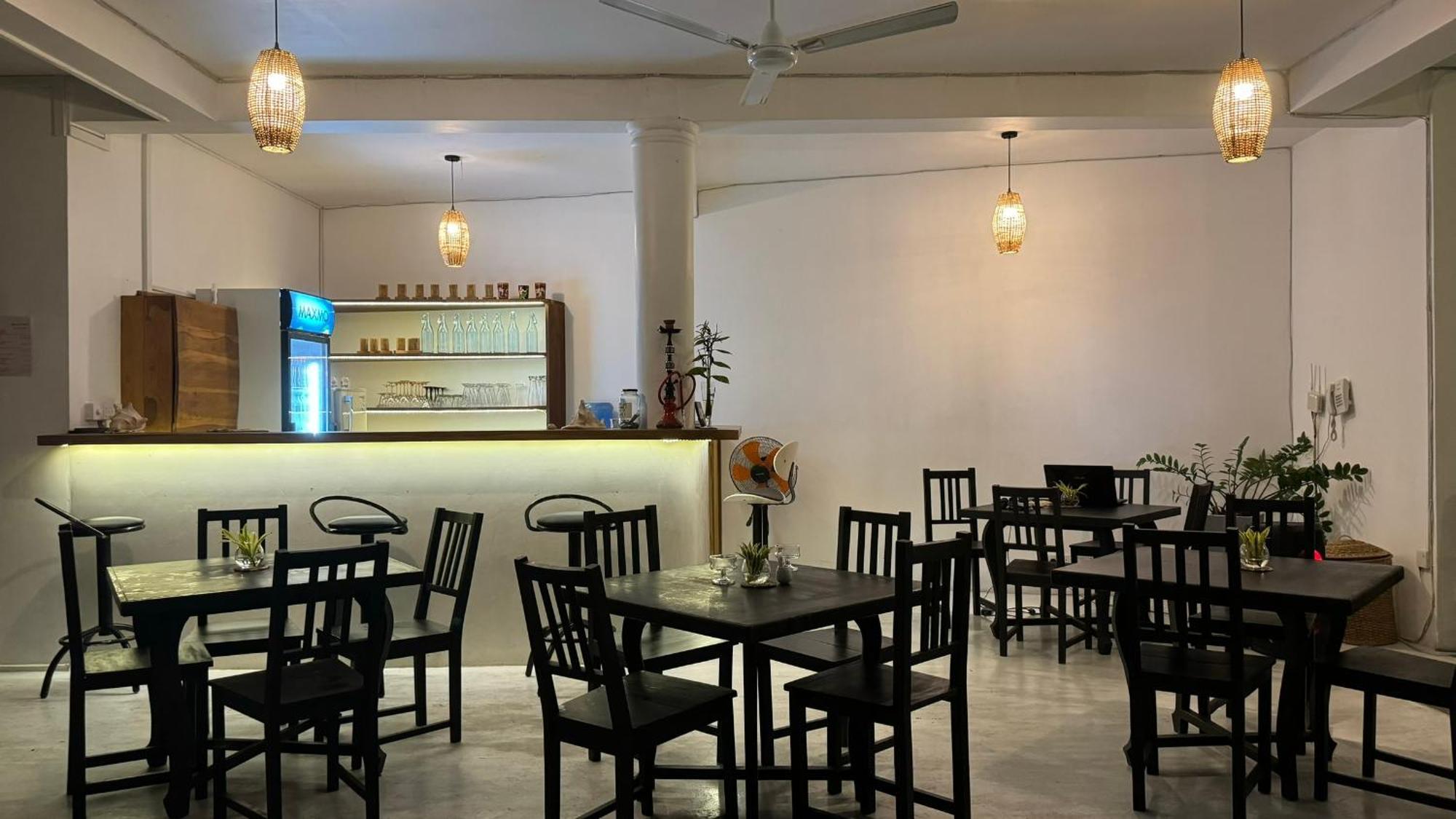 Hotel Chill Hill Hikkaduwa Exterior foto