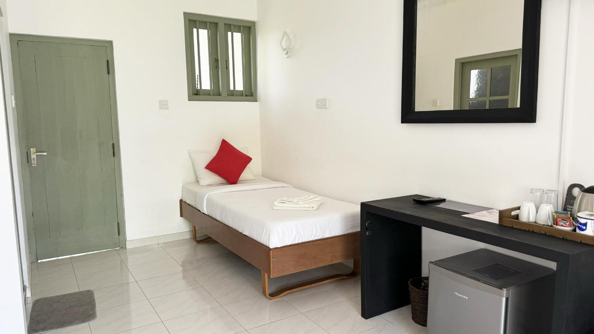 Hotel Chill Hill Hikkaduwa Exterior foto