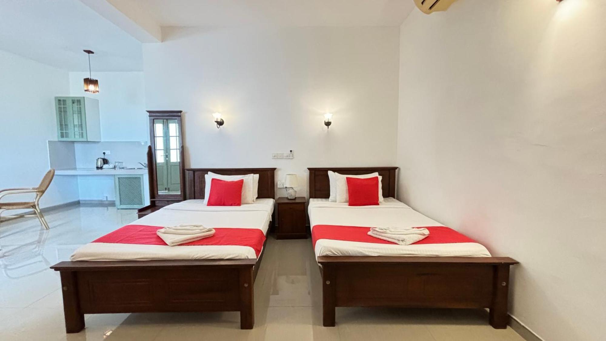 Hotel Chill Hill Hikkaduwa Exterior foto