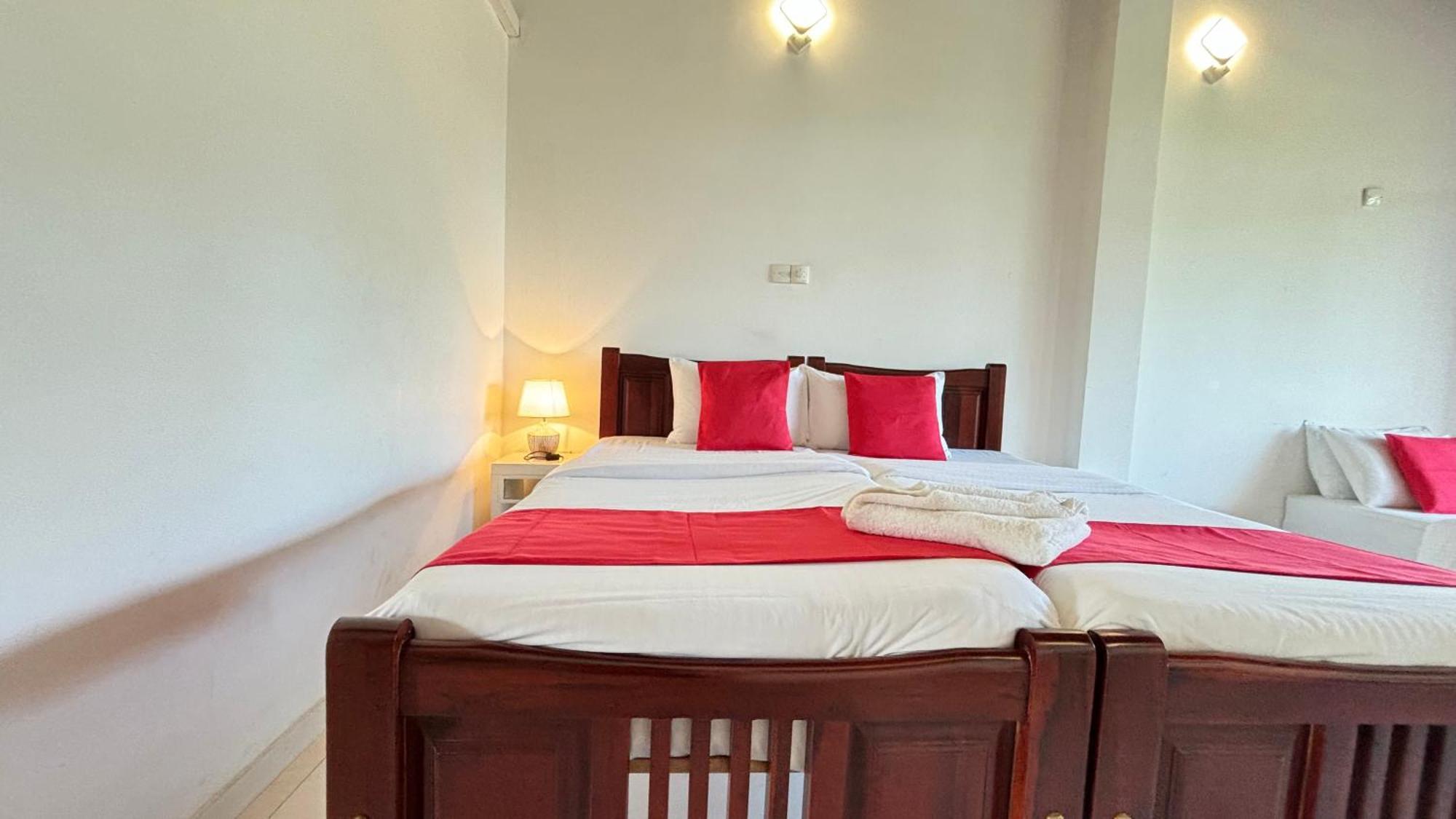 Hotel Chill Hill Hikkaduwa Zimmer foto